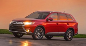 Mitsubishi Outlander 2016 - Action