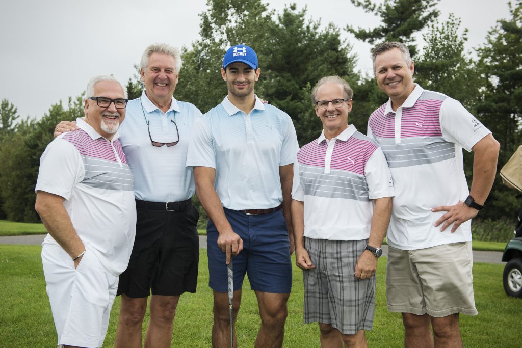 Maurice Rinaldi, président agence Rinaldi, Don Durst, v.-p. sénior Subaru Canada, Max Pacioretty, capitaine du Canadien de Montréal, Richard Fabien, directeur région du Québec et de l’Atlantique Subaru Canada, et Serge Laforest, président à la fois de Subaru Joliette et président d’honneur du tournoi 2016. 