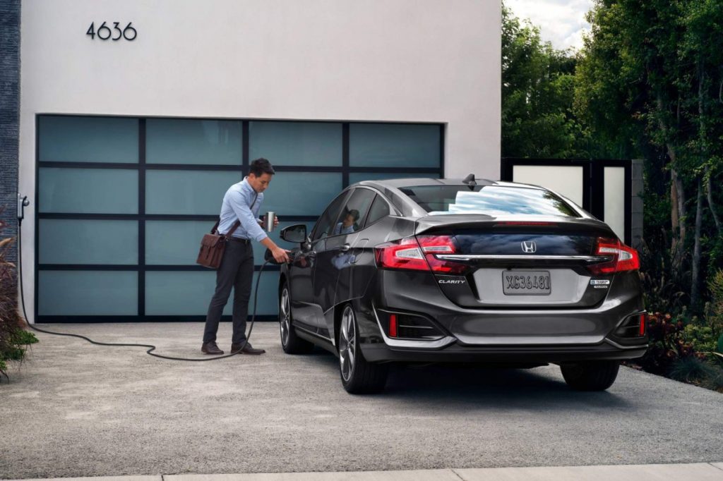 La Honda Clarity, une nouvelle hybride rechargeable en vente dès maintenant
