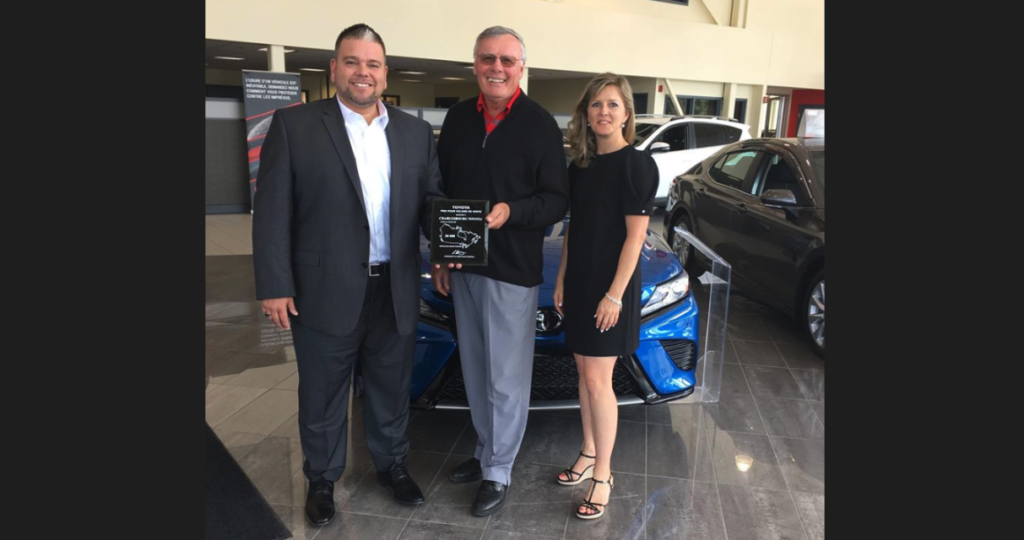 Charlesbourg Toyota vend 30 000 véhicules!