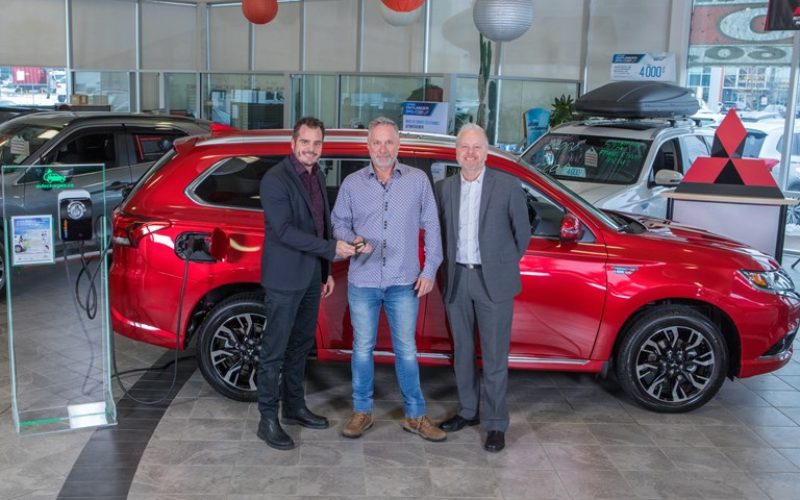 Record de ventes pour le Outlander PHEV : plus de 5000 véhicules vendus