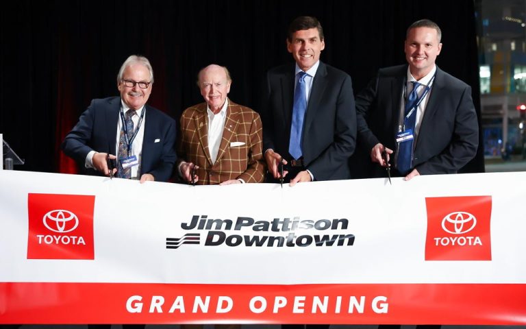 À Vancouver, Jim Pattison Toyota Downtown mise sur une présence accrue ...