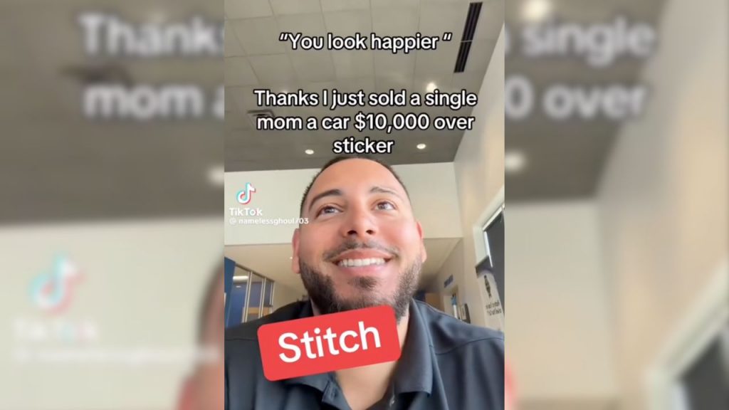 Un représentant perd son emploi suite à une vidéo TikTok polémique