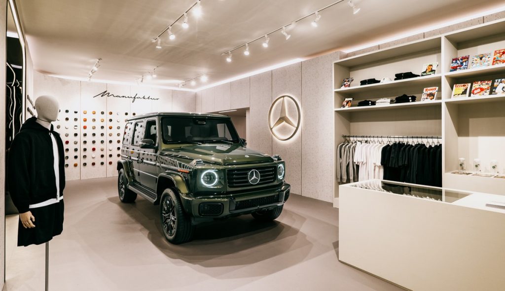 Studio Mercedes-Benz chez Holt Renfrew à Toronto