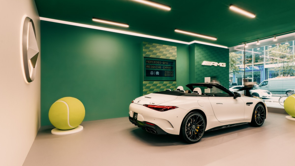 Le Studio Mercedes-Benz s’installe chez Holt Renfrew à Toronto