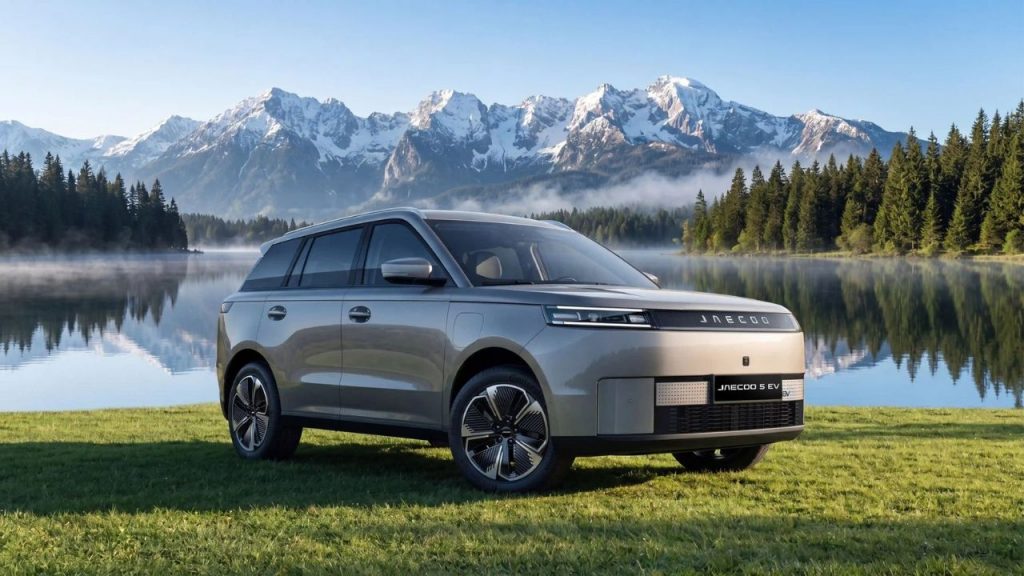 Les Canadiens sont prêts à attendre l’arrivée des VÉ chinois avant d’acheter leur prochain véhicule