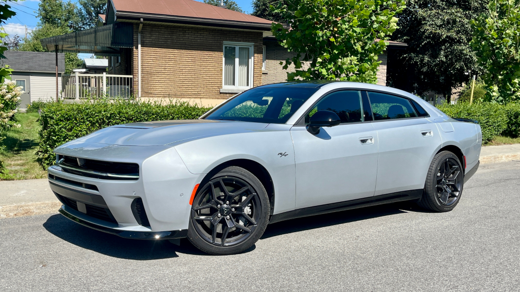 Dodge Charger R/T 2026 : ce que les concessionnaires doivent savoir