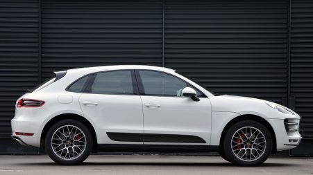 05-2015-porsche-macan-fd-1