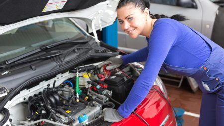 Les femmes dans l'industrie de l'automobile