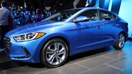 Hyundai Elantra 2017 (9)